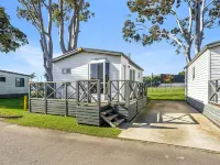 Heatherbrae Holiday Village