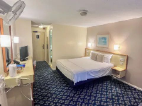 Travel Plaza Hotel Hotels in Desborough