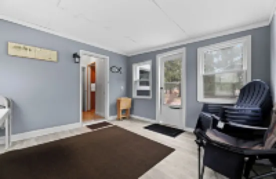 Peaceful Portage Lakes Retreat • Spacious 3Br on Private 1‑ Lot