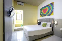 Urbanview Hotel Delima 101 Syariah - 3 Sao