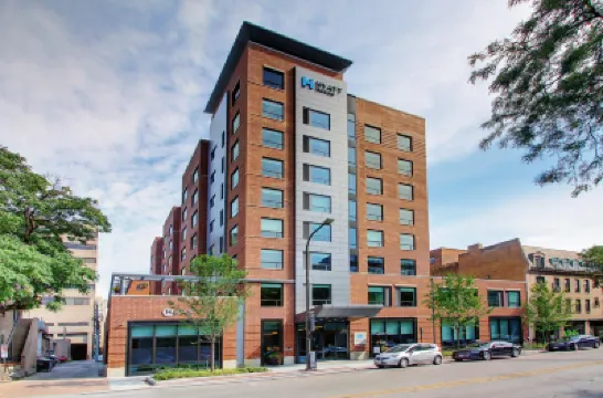 Hyatt House Chicago/Evanston Hotels near Rogers Park