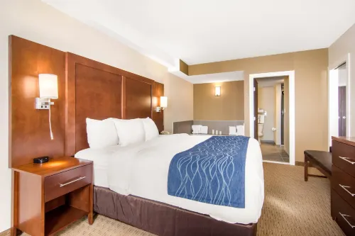 Comfort Inn & Suites - parking