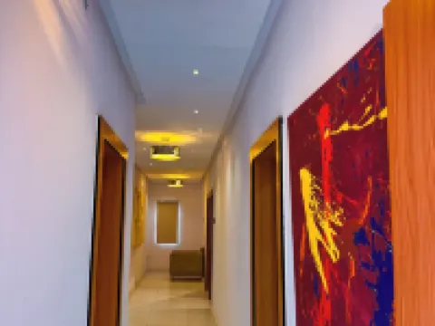 The colony residences hotel and suites 貝寧城酒店