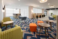 La Quinta Inn & Suites by Wyndham Jamaica NYC/JFK AirTrain