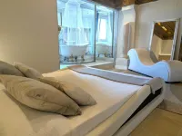 Ebano&Marfil Suite Home. A different kind of villa.
