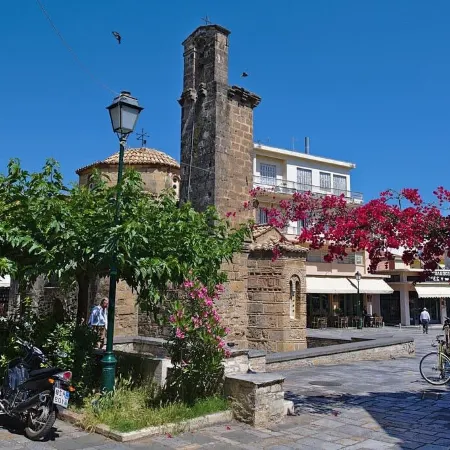 Upscale Modern Escape in the Historic Center