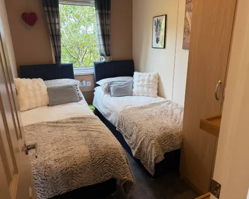 Country lodge retreat with hot tub Hotels in Otley