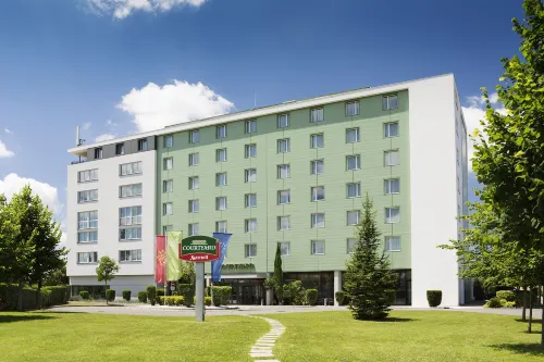 Courtyard Toulouse Airport - Airport Shuttle