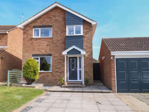6 Barleycroft - Country Houses
