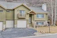 Spacious Park City Retreat With a Private Hot Tub