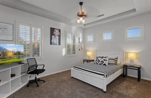 Desert Oasis  in Terra Lago Enjoy Coachella and Large Pool. All New Inside.