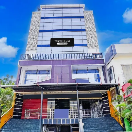Super Townhouse Zero Mile Gandhi Setu