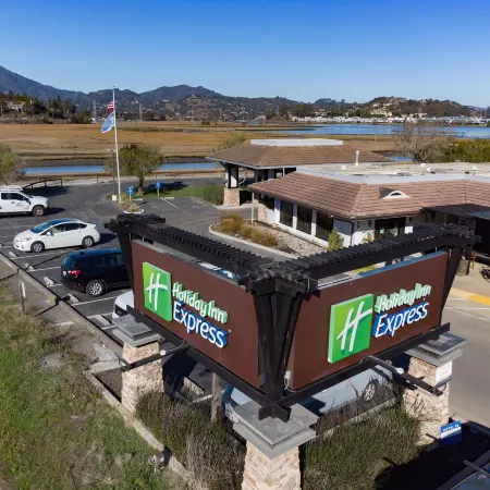 Holiday Inn Express MILL VALLEY SAN FRANCISCO AREA by IHG