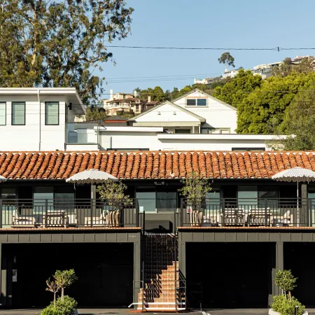 Woods Cove Inn