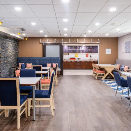 Hampton Inn Auburn