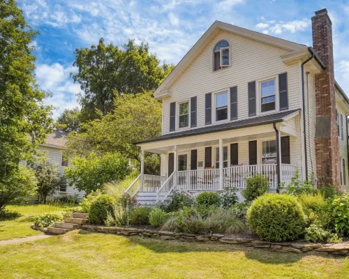 Cordelia by AvantStay Amazing Backyard 10Mins from Stockbridge Hotels in Lee