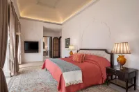 The Oberoi Rajgarh Palace