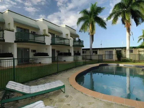 McNevins Maryborough Motel