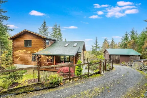 Private, Ocean View Cabin Next to Onp; Hot Tub/Game-Room