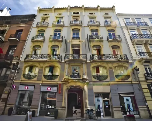 Red Nest Hostel โรงแรมในบาเลนเซีย