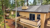 The Incline Perch by Avantstay Cozy Condo + Pool + Forest Views Near Diamond Peak - Country Houses