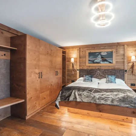La Perle Apartments