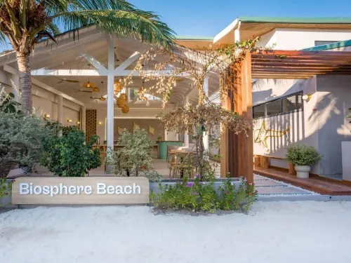 Biosphere Beach - 4-Star