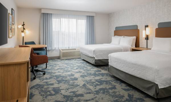 Hampton Inn & Suites Redding