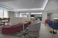 Home2 Suites by Hilton Chelmsford Lowell - breakfast