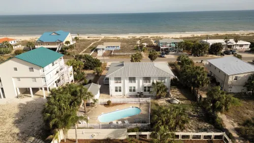 East End -Beach Oasis- St. George Island. Beach Condo / Full Sized Swimming Pool - Beach
