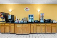 Super 8 by Wyndham Gaffney - breakfast