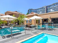 Mercure Johannesburg Bedfordview Hotel - Pools