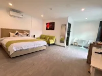 Siam Country Resort Hotels near Wat Khao Din Temple
