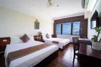 Sammy Hotel - Beach