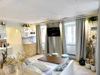 NOX Hotel - 2-Star