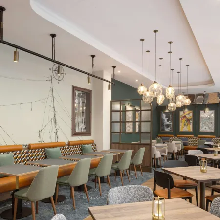 Residence Inn by Marriott Belfast Titanic Quarter Отели рядом с достопримечательностью «Стена мира»