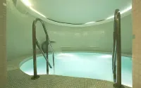 Opera Hotel - Bathtub