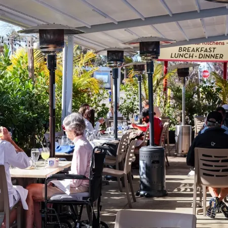 Turtle Walk - Walk to Gorgeous Beach! WALK to 12 different Restaurants!