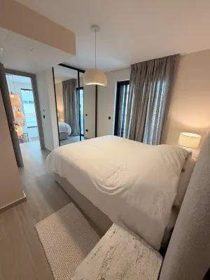 Elliniko Elite Residence - Homestays