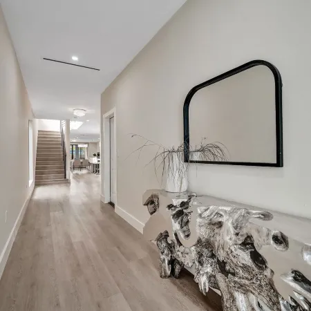 Upscale 4 Bdrm Retreat - Mins to Las Olas Beach