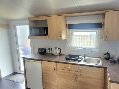 Stunning Holiday Home Beautiful Lakeside Views 15 Mins From Goodwood
