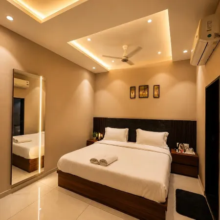 HOTEL GEETANJALI