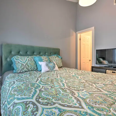 Mount Pocono Condo w/ Balcony, Near Mt Airy Casino