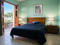 Hotel Santa Elena - parkir