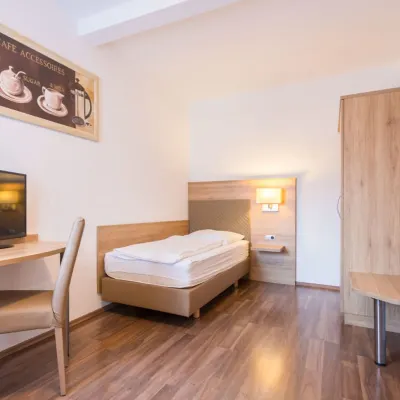 Hotel Linde Stuttgart Hotels near تسوفنهاوزن