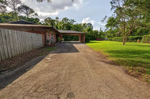 Sprawling 5br Oasis Near Fsu & Trails 5 Bedroom Home - Homestays