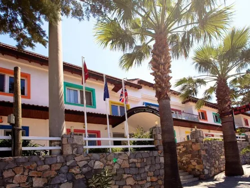 Konfor Suite Otel - 3 Sao