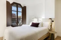 Canvas Apartments & Lofts Girona - Condos