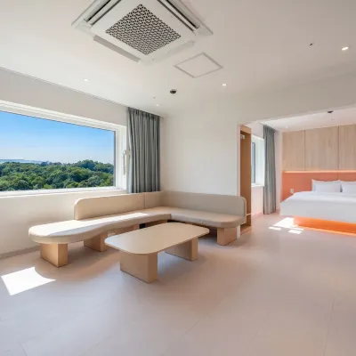 Gangneung Gyeongpodae Hotel Luna ファンタジーカップ博物館周辺のホテル