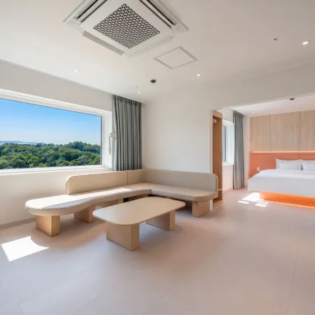 Gangneung Gyeongpodae Hotel Luna Отели рядом с достопримечательностью «Фантазийный музей чашек»